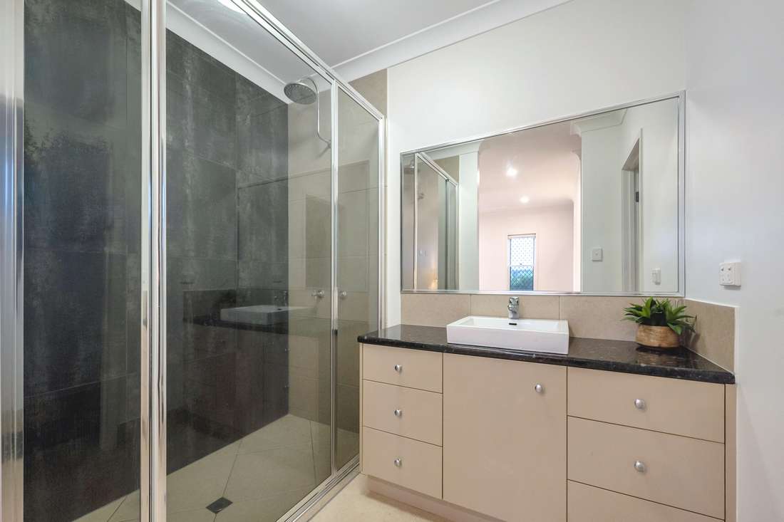 7 Barratonia Way, Mount Low - Thumbnail 7