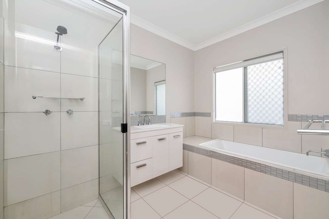 9 Beach Oak Drive, Mount Low - Thumbnail 7