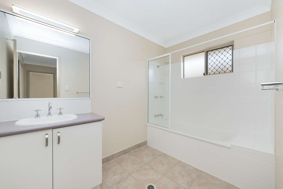 39 Estuary Parade, Douglas - Thumbnail 7