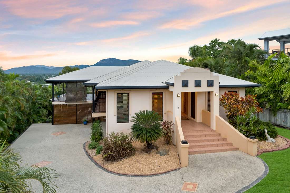 15/18 High Vista Drive, Mount Louisa - Image 1