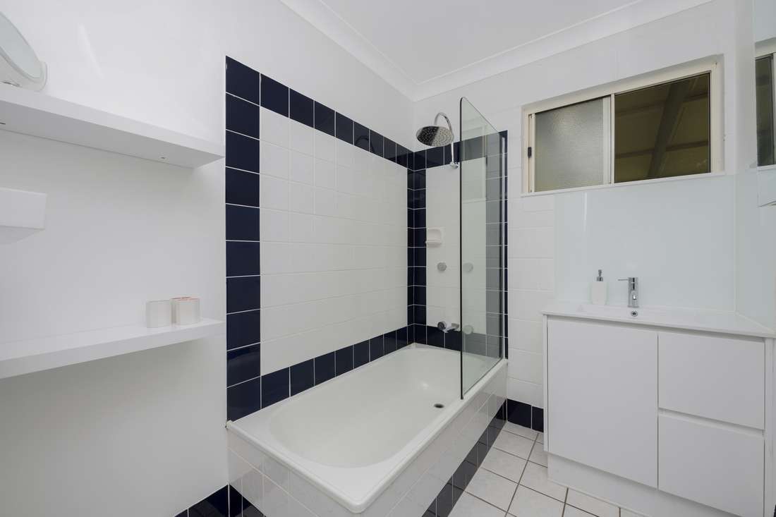 12 Lodestone Drive, Bluewater - Thumbnail 5