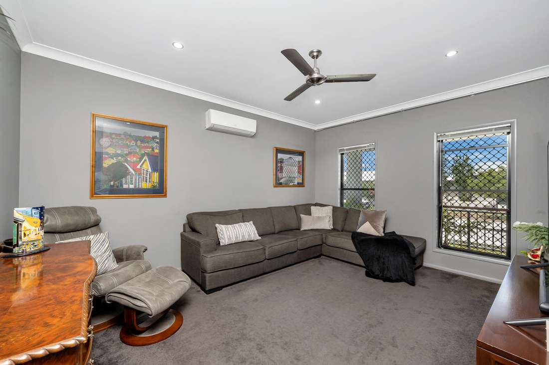 10 Wainscot Street, Shaw - Thumbnail 4