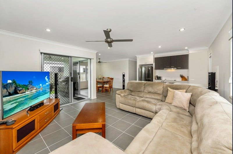 79 Tasman Circuit, Burdell - Thumbnail 2