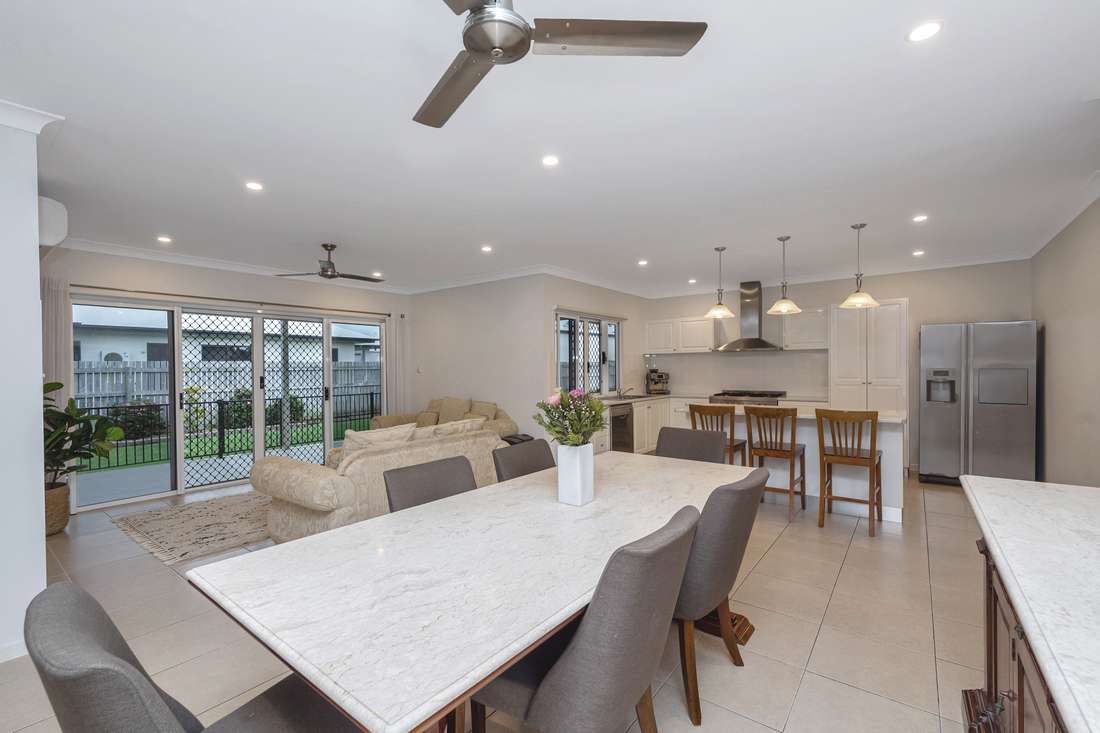7 Barratonia Way, Mount Low - Thumbnail 2