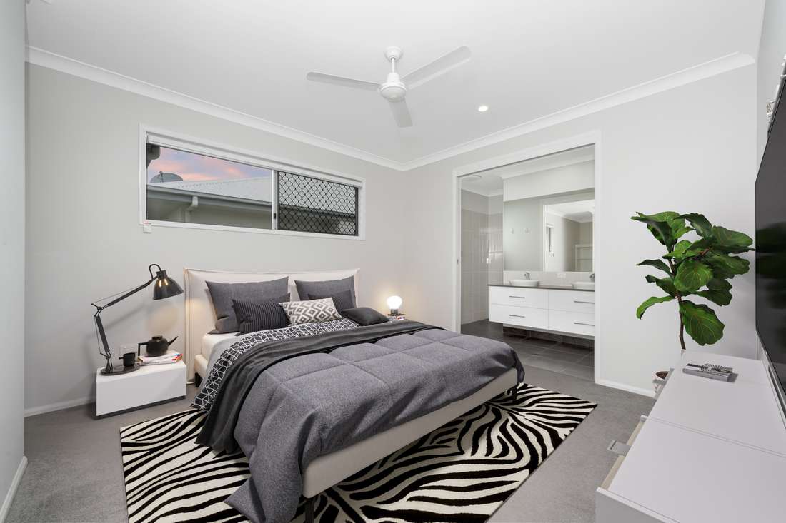 14 Ascot Parkway, Shaw - Thumbnail 4