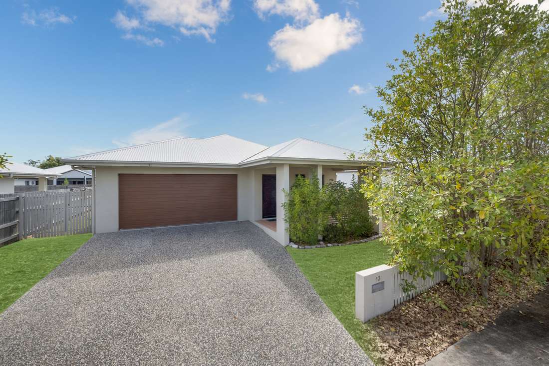 13 Cherington Boulevard, Shaw - Image 1