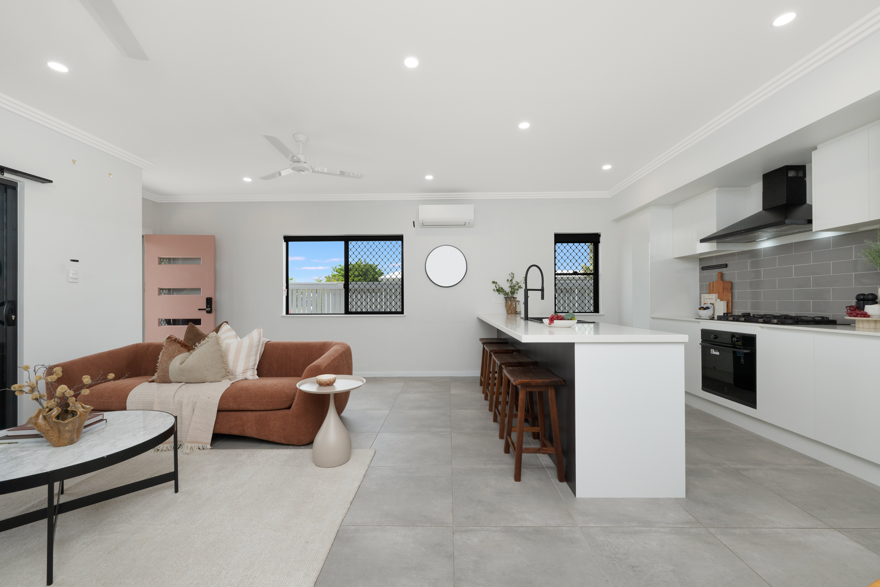 Photo 5 of 61 Holyoak Avenue, Oonoonba