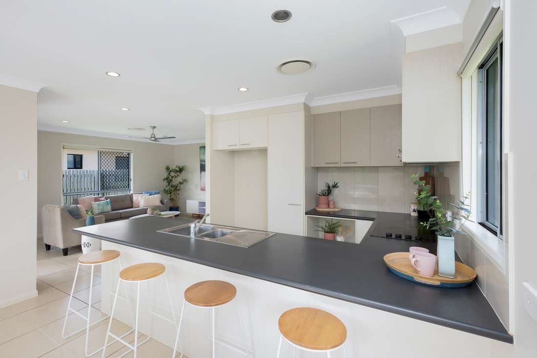 50 Sunhaven Boulevard, Burdell - Thumbnail 2