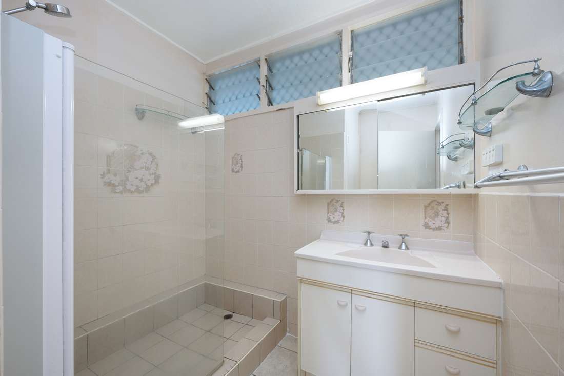 4 Rodney Place, Condon - Thumbnail 6