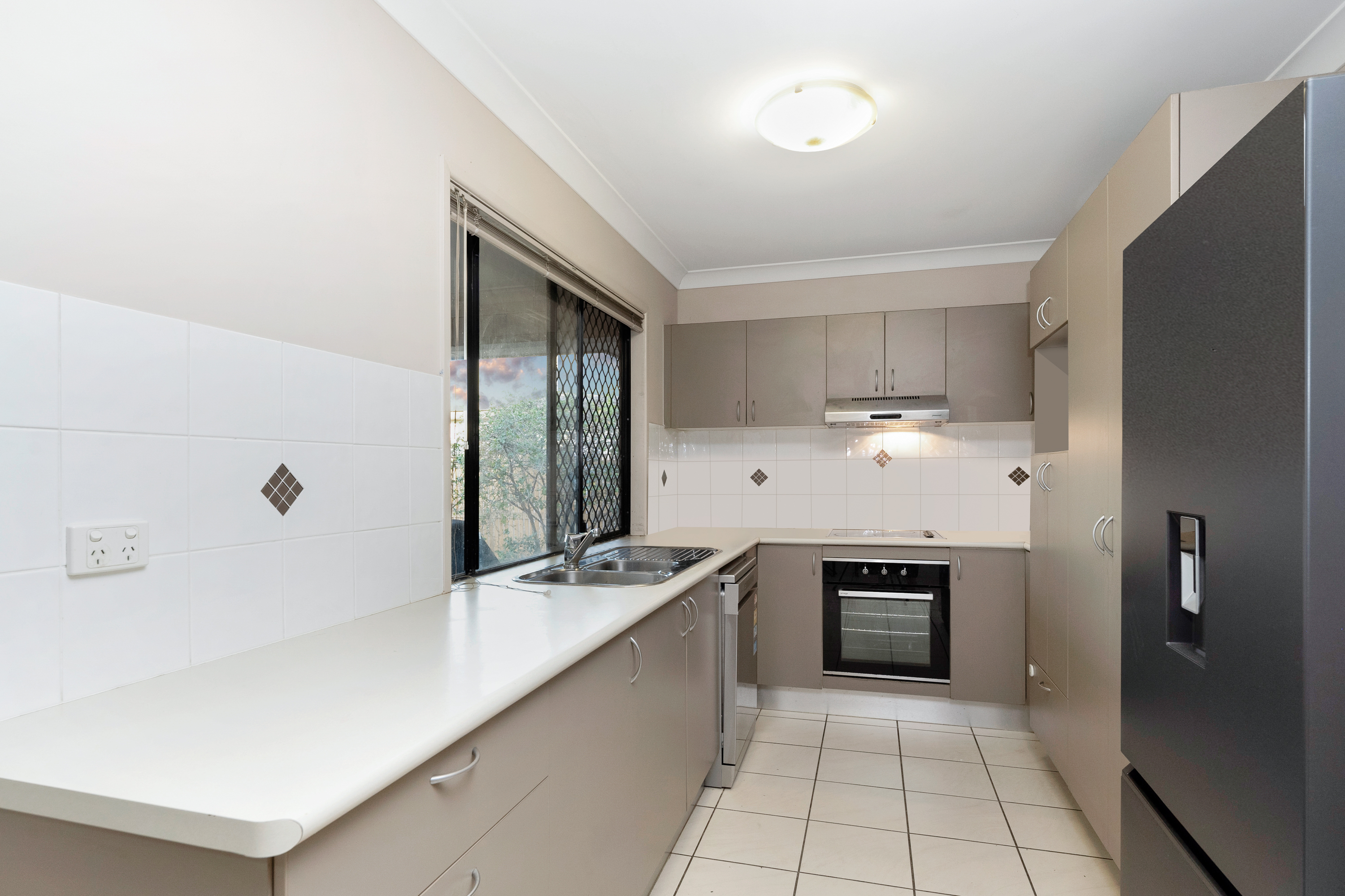 7 Shoveler Court, Condon - Thumbnail 3