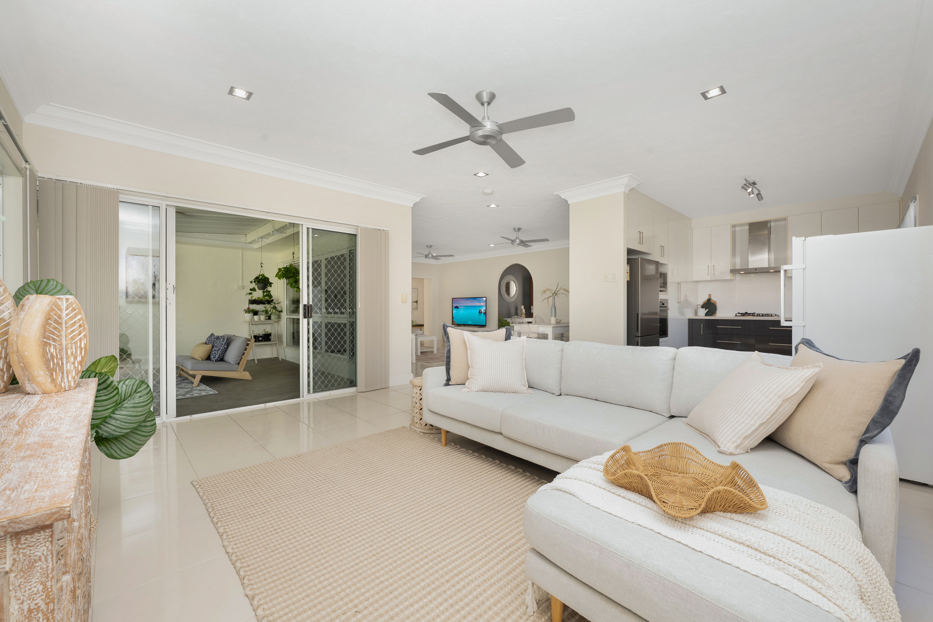 9 Saint Ives Street, Mount Louisa - Thumbnail 3