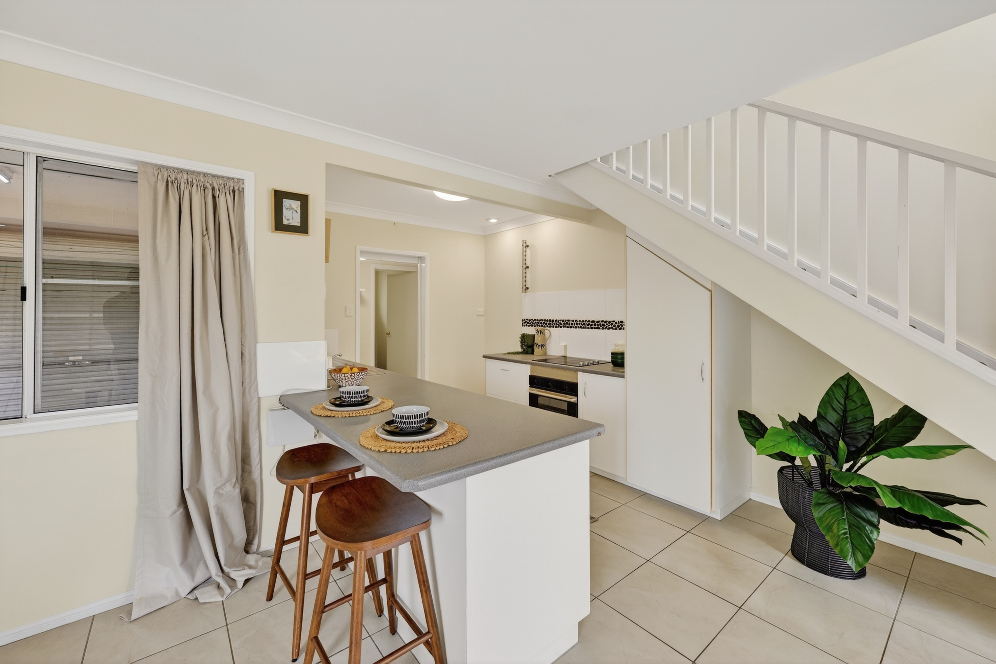 1/22 Gladstone Street, Pimlico - Thumbnail 5