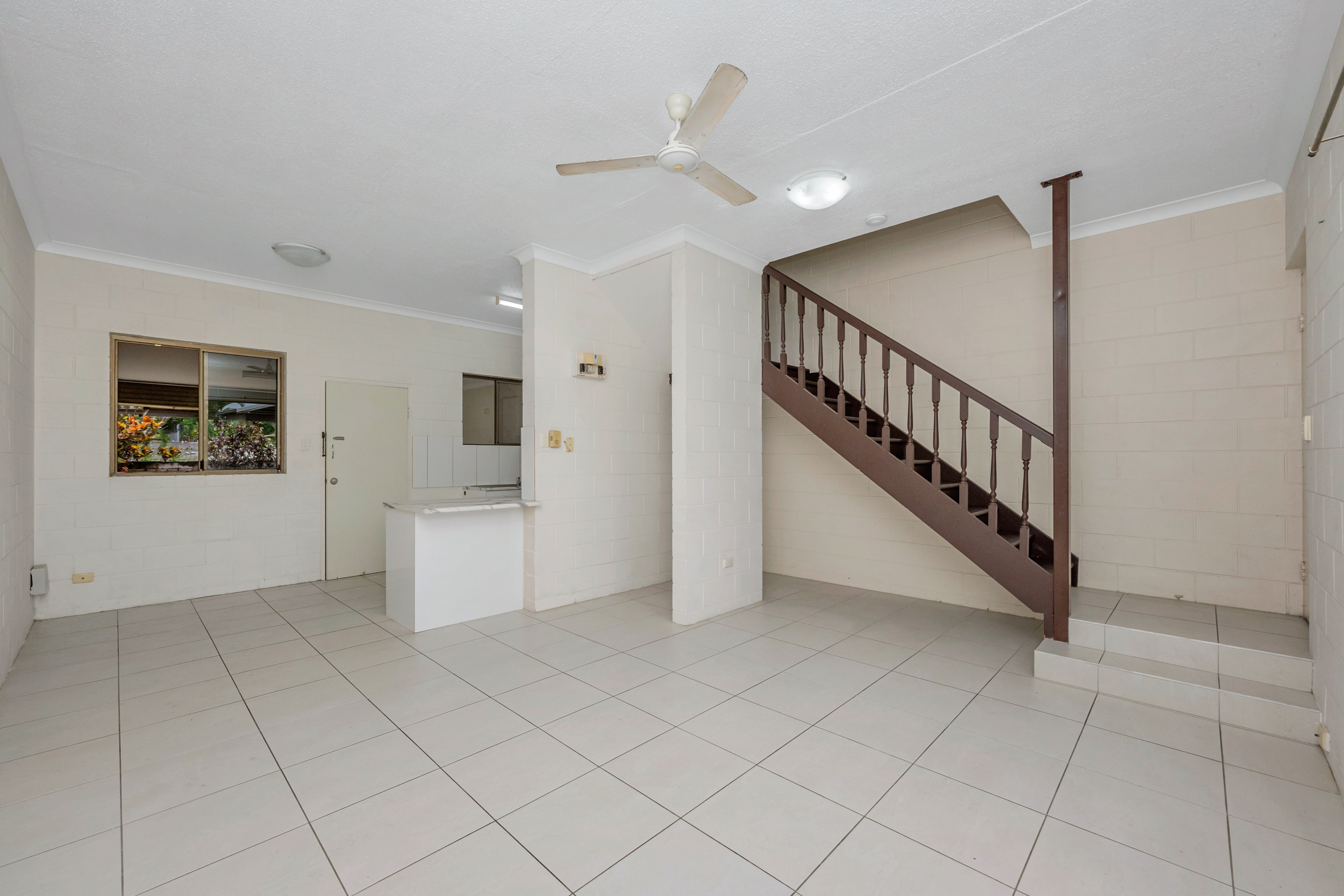 4/16 Cowley Street, West End - Thumbnail 2