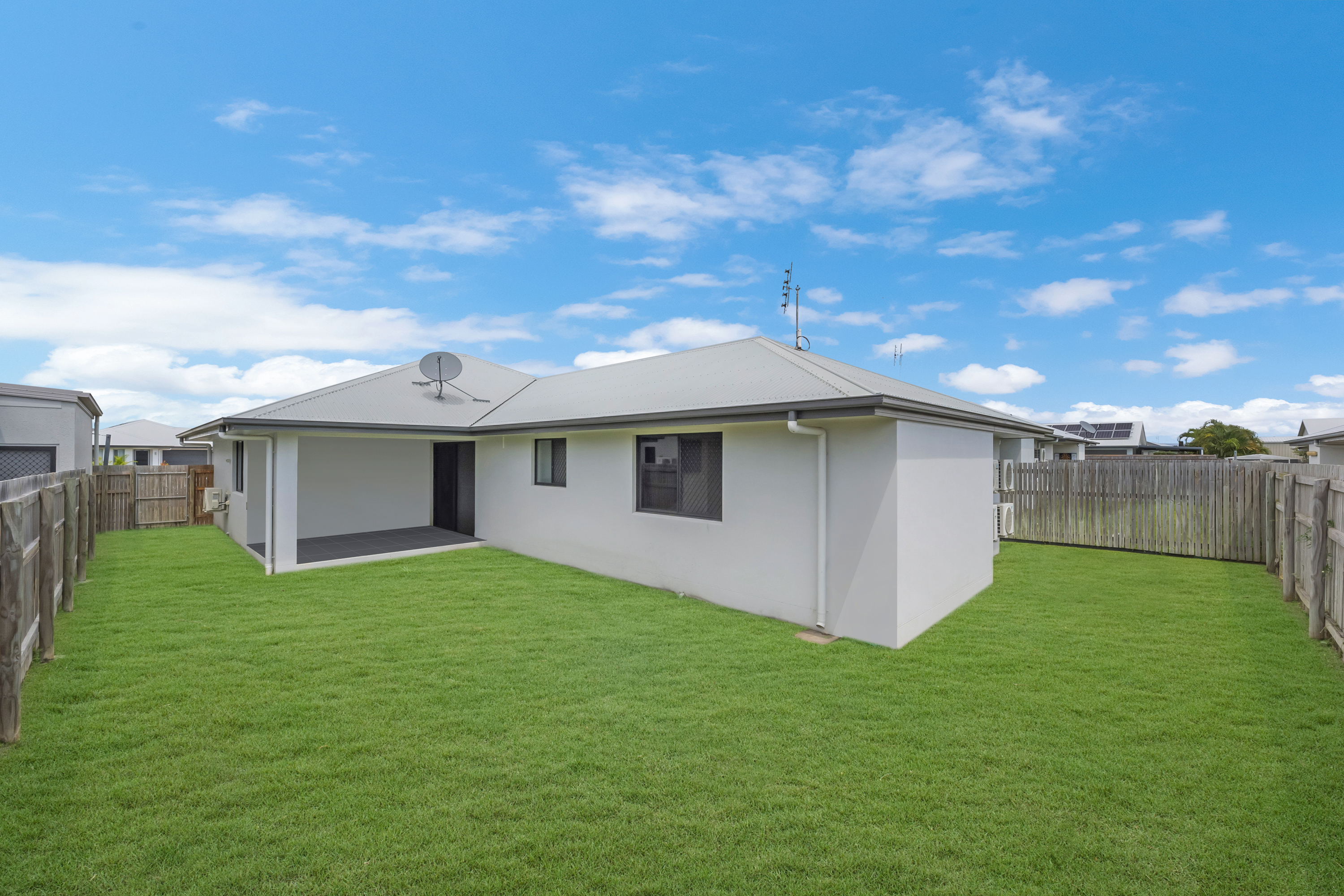 Photo 7 of 96 Conway Street, Mount Low
