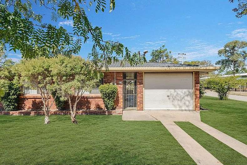 82 Mill Drive, Heatley - Image 1