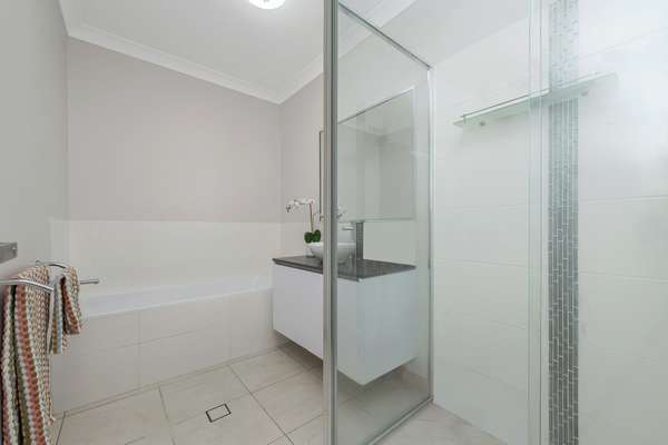 8 Castleview Lane, Garbutt - Thumbnail 5