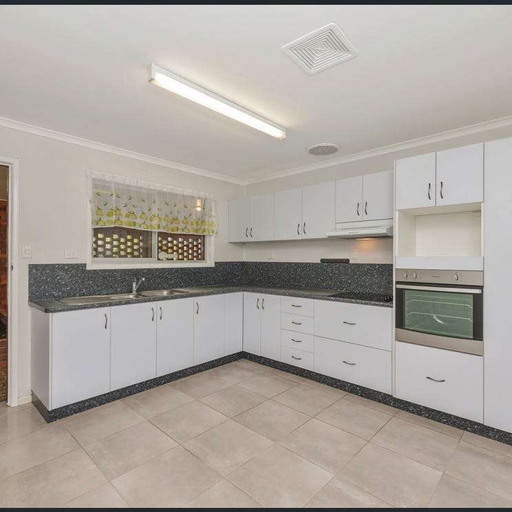 82 Mill Drive, Heatley - Thumbnail 4