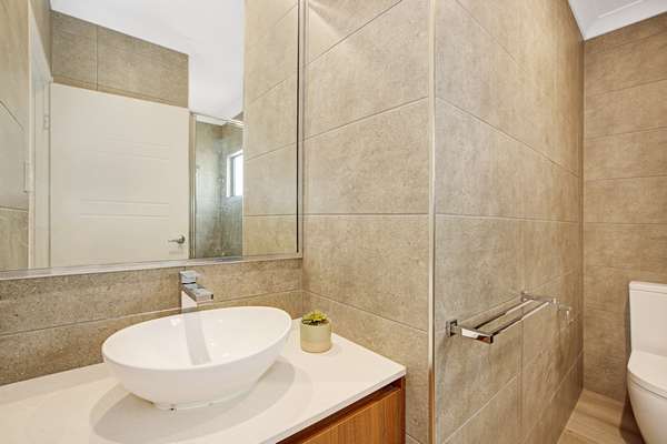17 Castleview Lane, Garbutt - Thumbnail 7