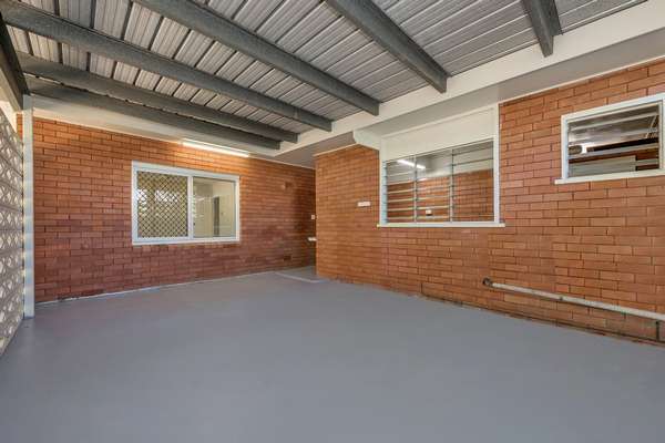 8 Hibiscus Street, Cranbrook - Thumbnail 4