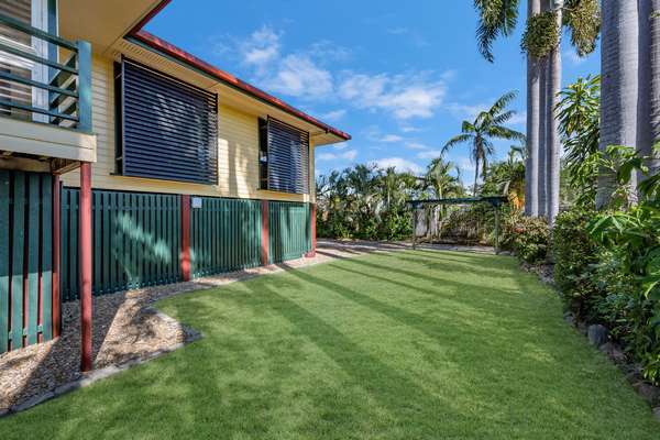 8 Cuthbert Crescent, Vincent - Thumbnail 6