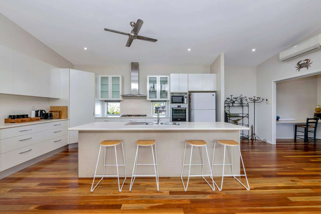 24 Minstrel Court, Bushland Beach - Thumbnail 2