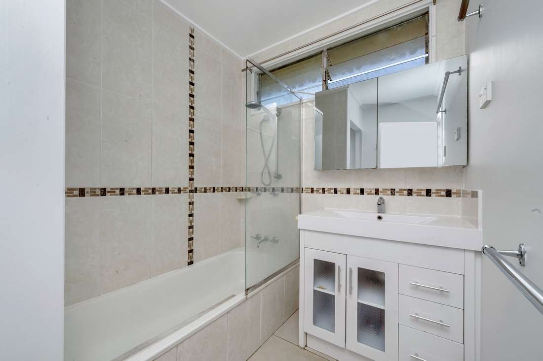 22 Crocker Street, Heatley - Thumbnail 8