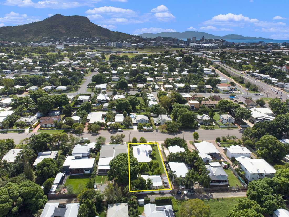 11 Anderson Street, Railway Estate - Image 1