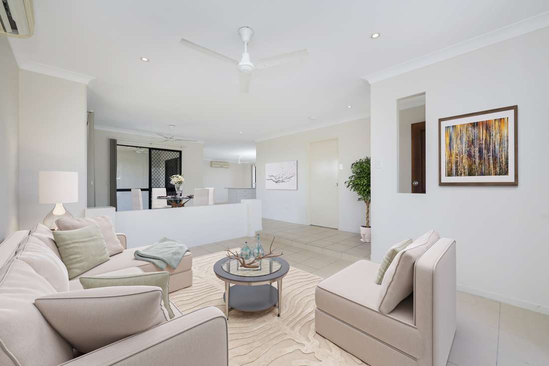 18 Kempton Chase, Burdell - Thumbnail 3