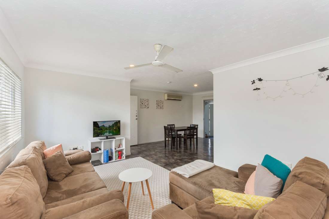 2 Alsop Drive, Heatley - Thumbnail 6