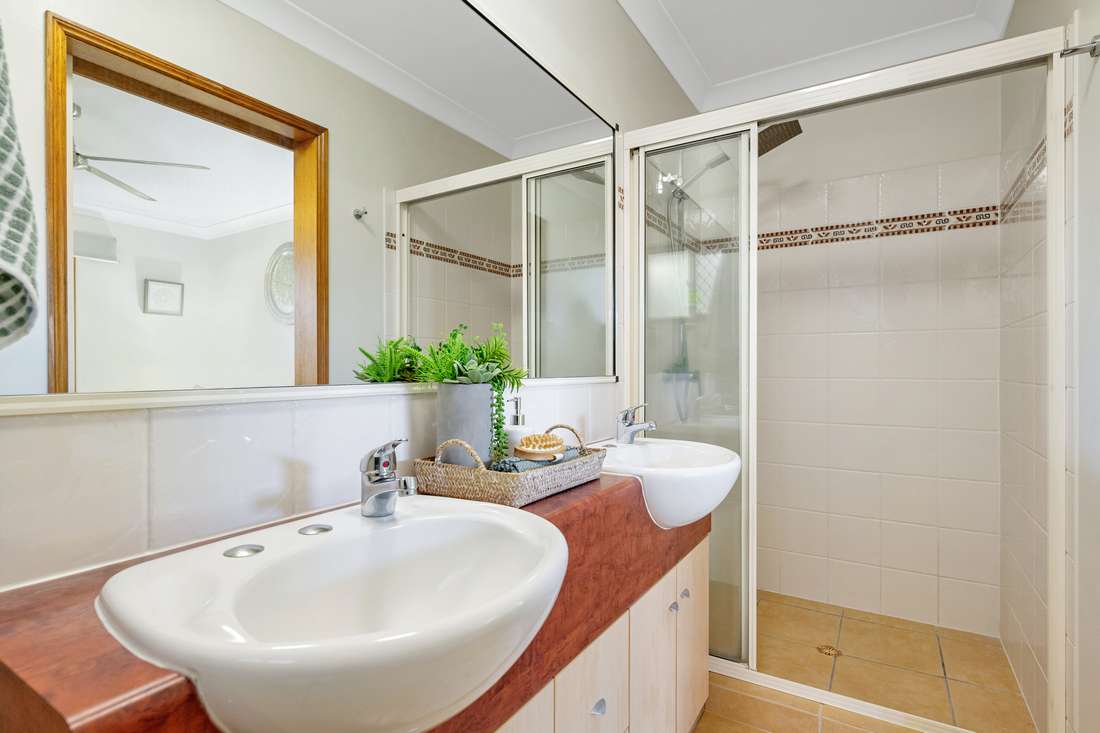 9 Bellingham Crescent, Kirwan - Thumbnail 8