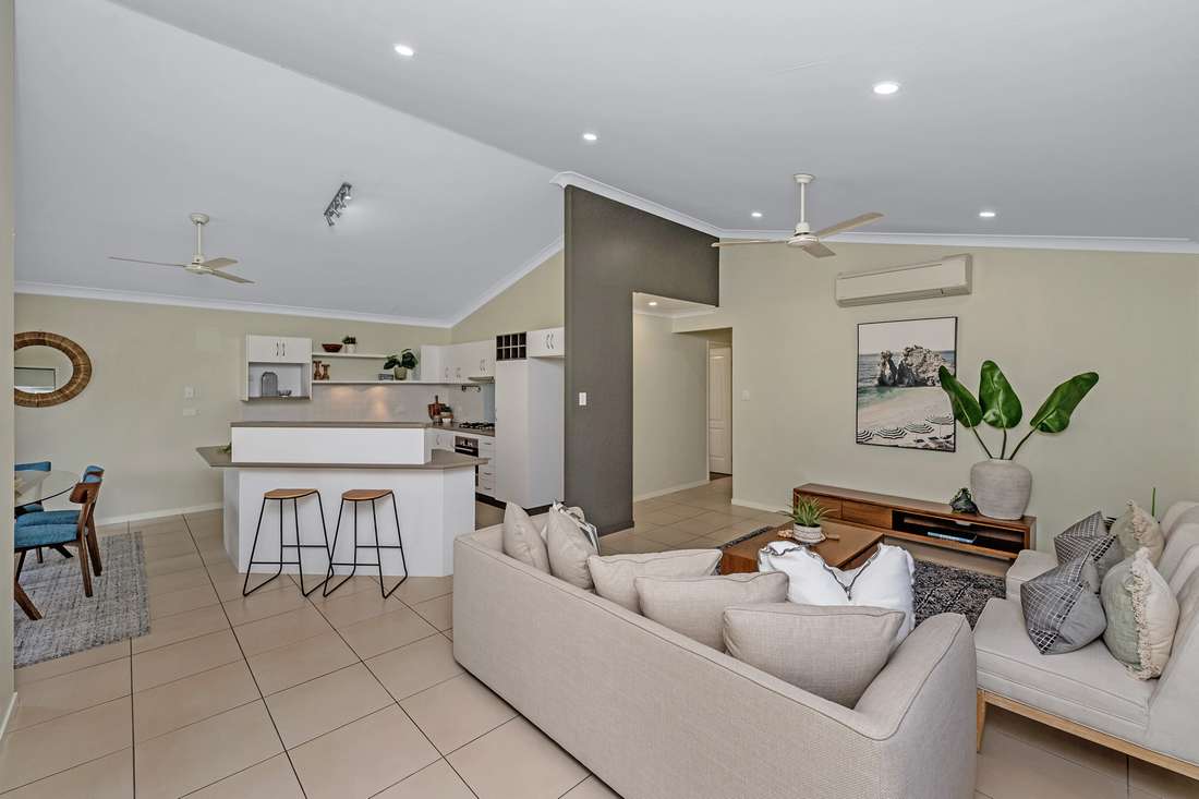 16 Dotterel Close, Douglas - Thumbnail 2