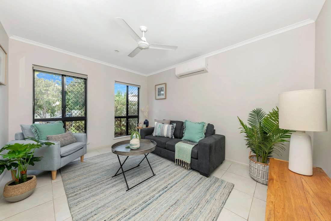 12 Elford Place, Mount Louisa - Image 1