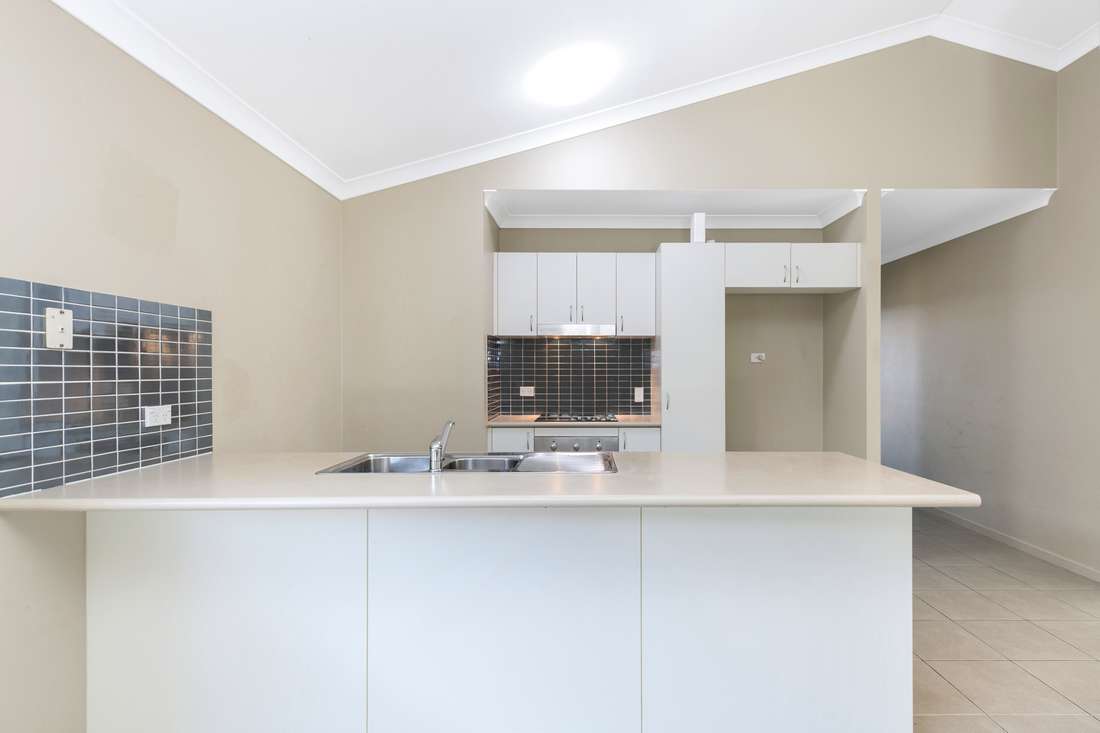 58 Biscayne Street, Burdell - Thumbnail 4