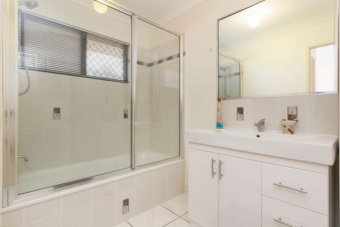 9 Thornbill Close, Kelso - Thumbnail 8