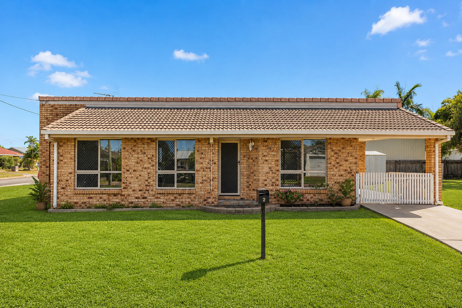 2 Newsholme Avenue, Deeragun - Image 1