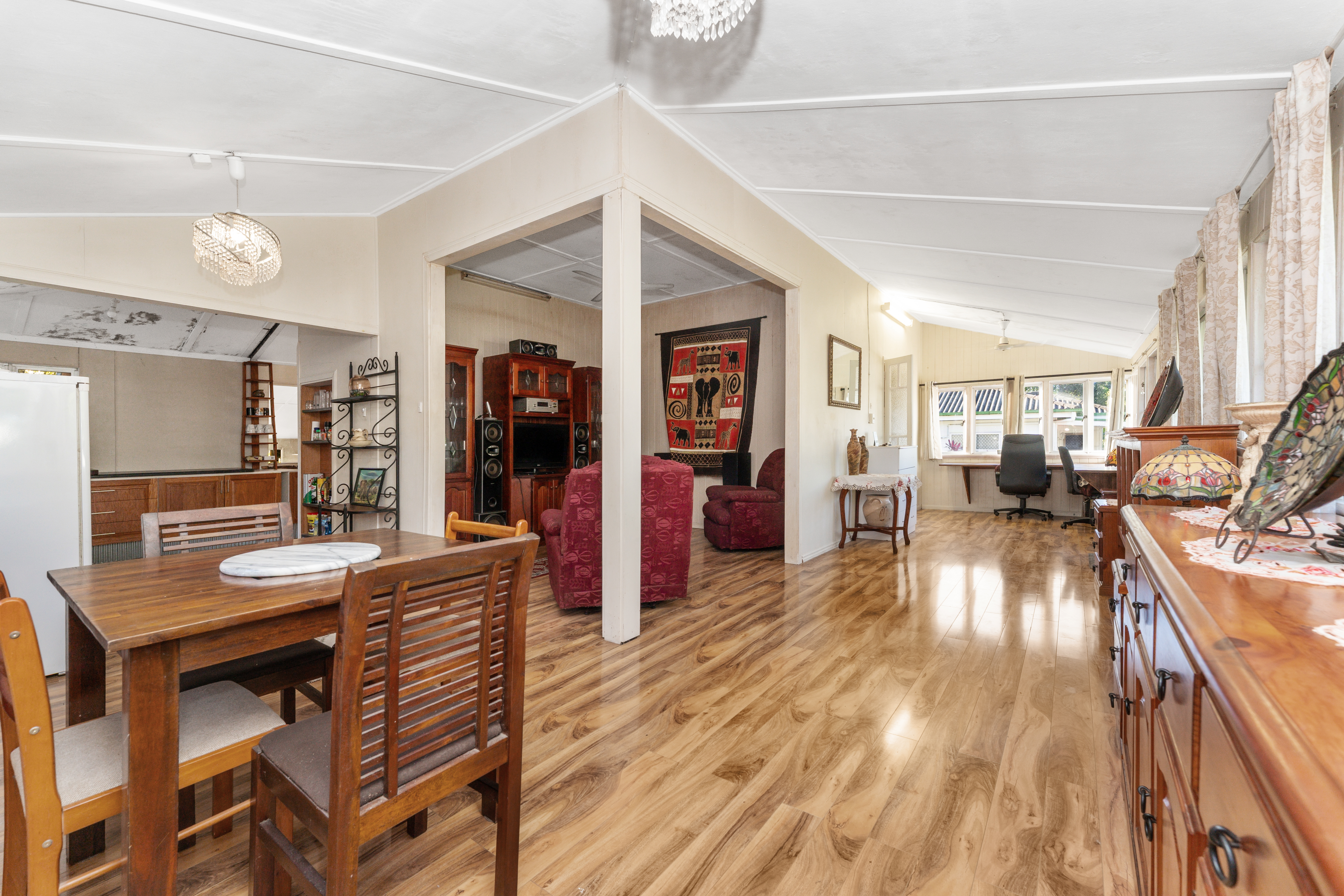 4 Alroy Street, Pimlico - Thumbnail 6