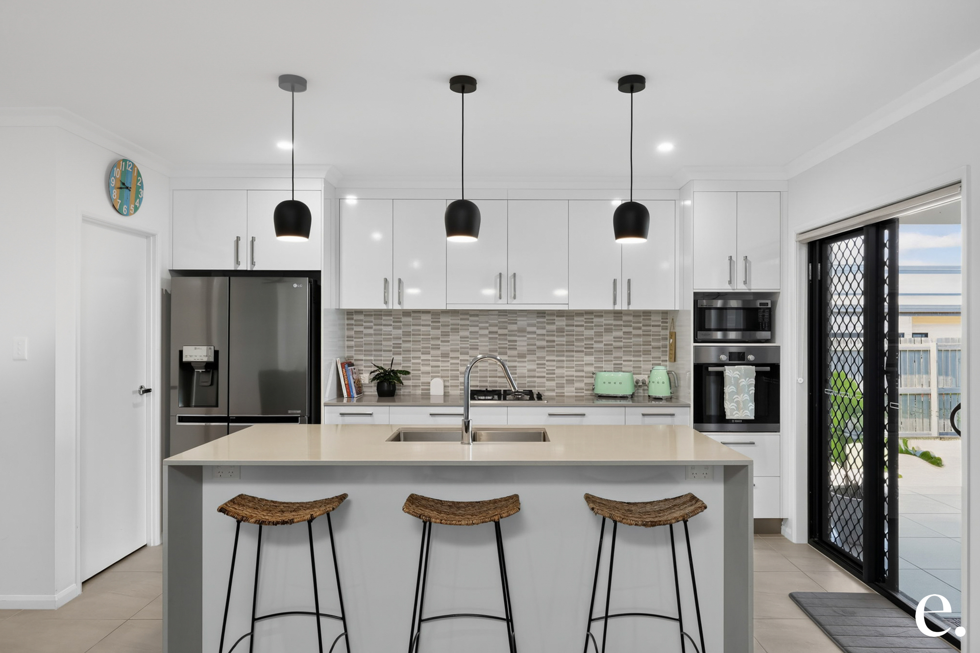 3 Peel Street, Taroomball - Thumbnail 2