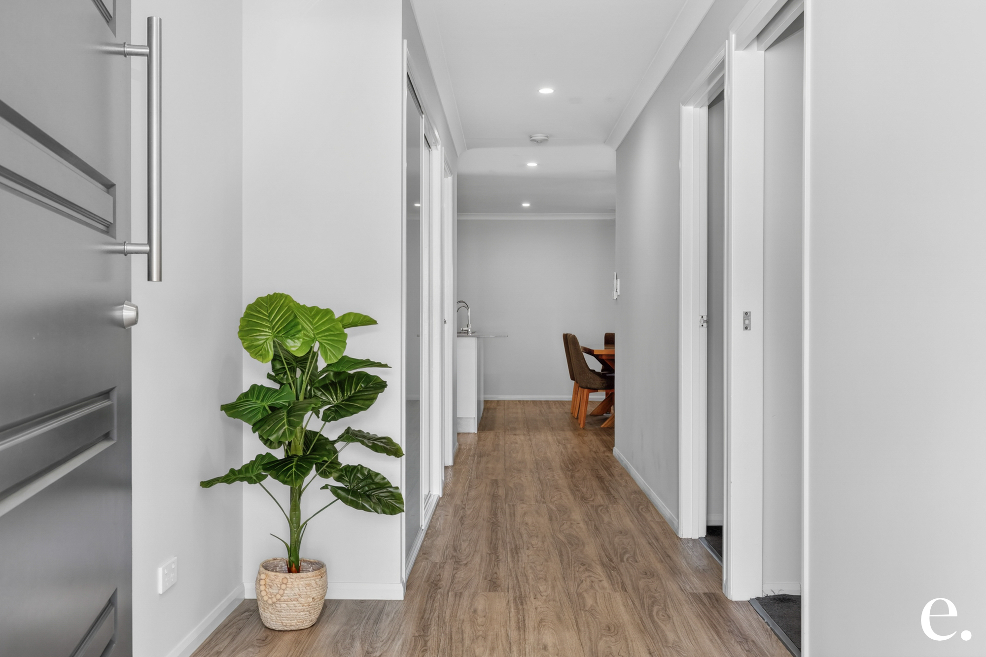17 Keppel View Drive, Tanby - Thumbnail 2