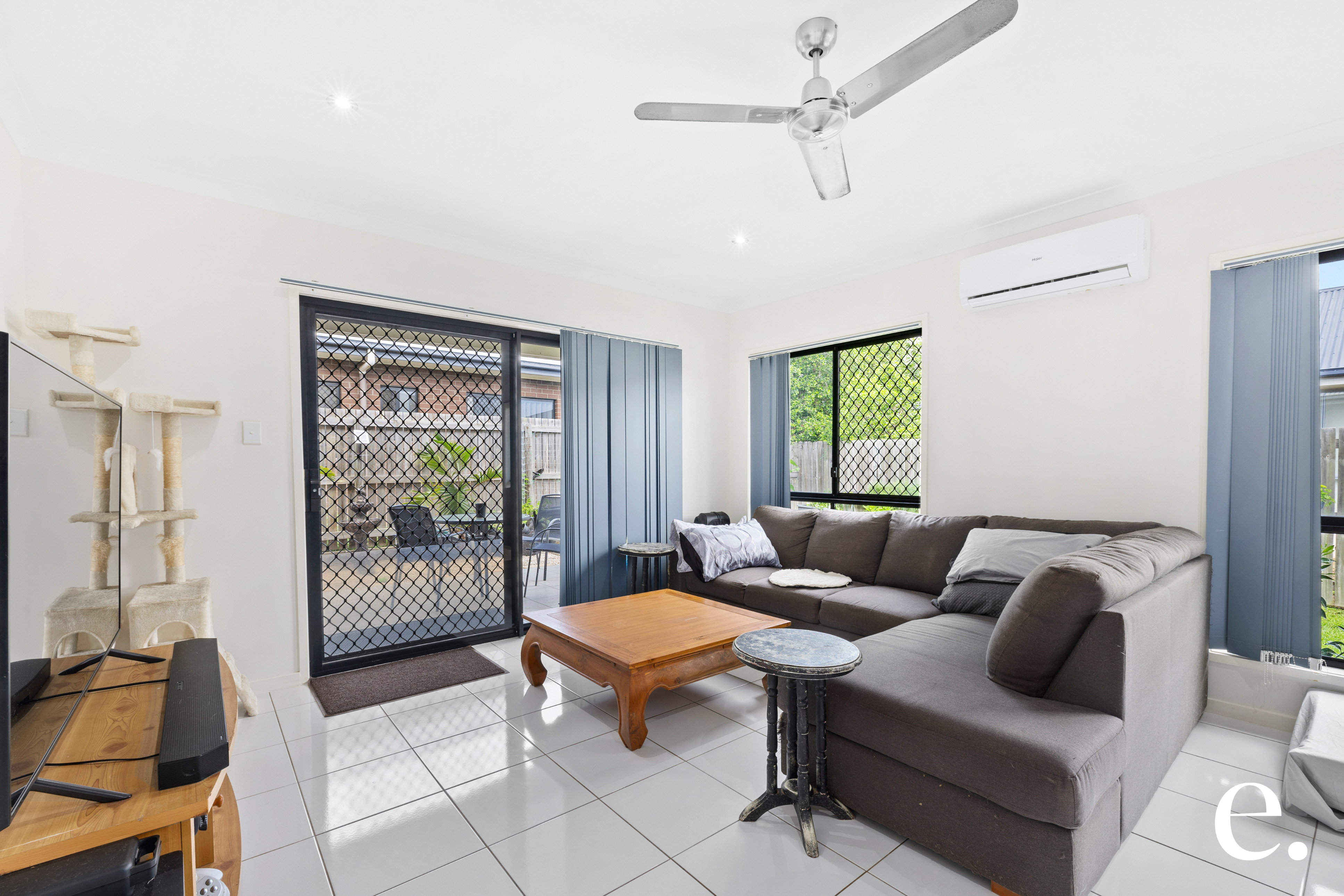 17 Varsity Crescent, Norman Gardens - Thumbnail 3