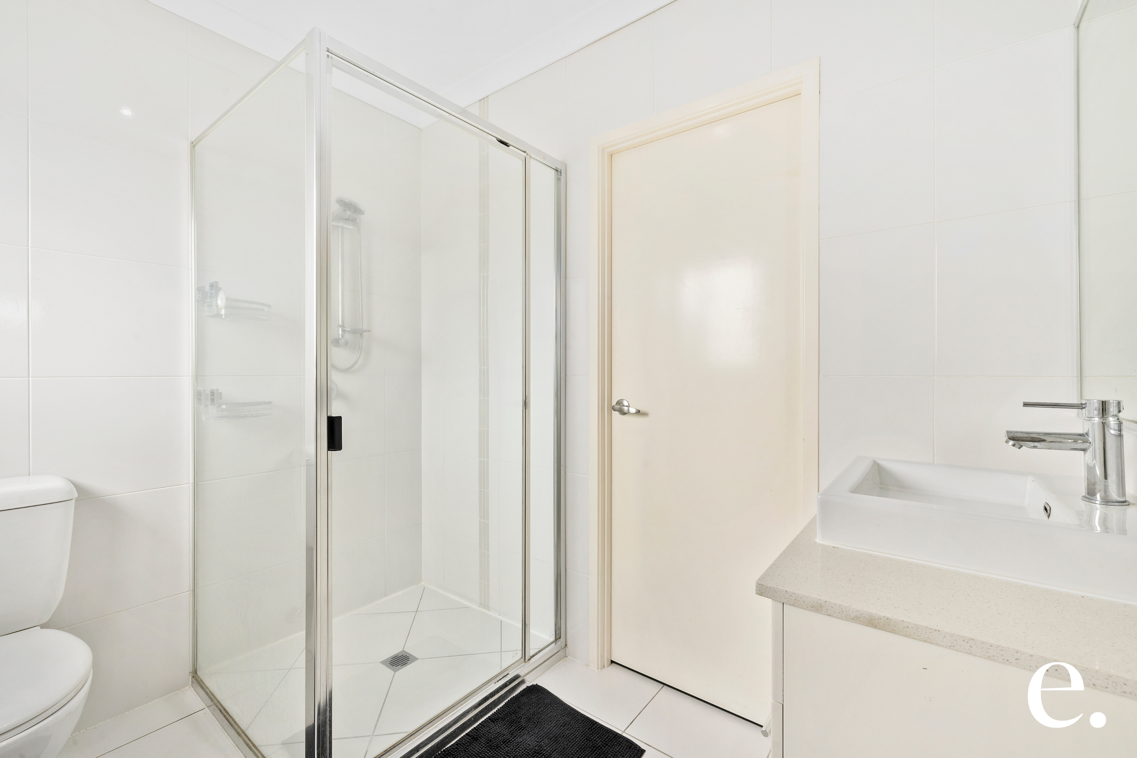 17 Varsity Crescent, Norman Gardens - Thumbnail 5
