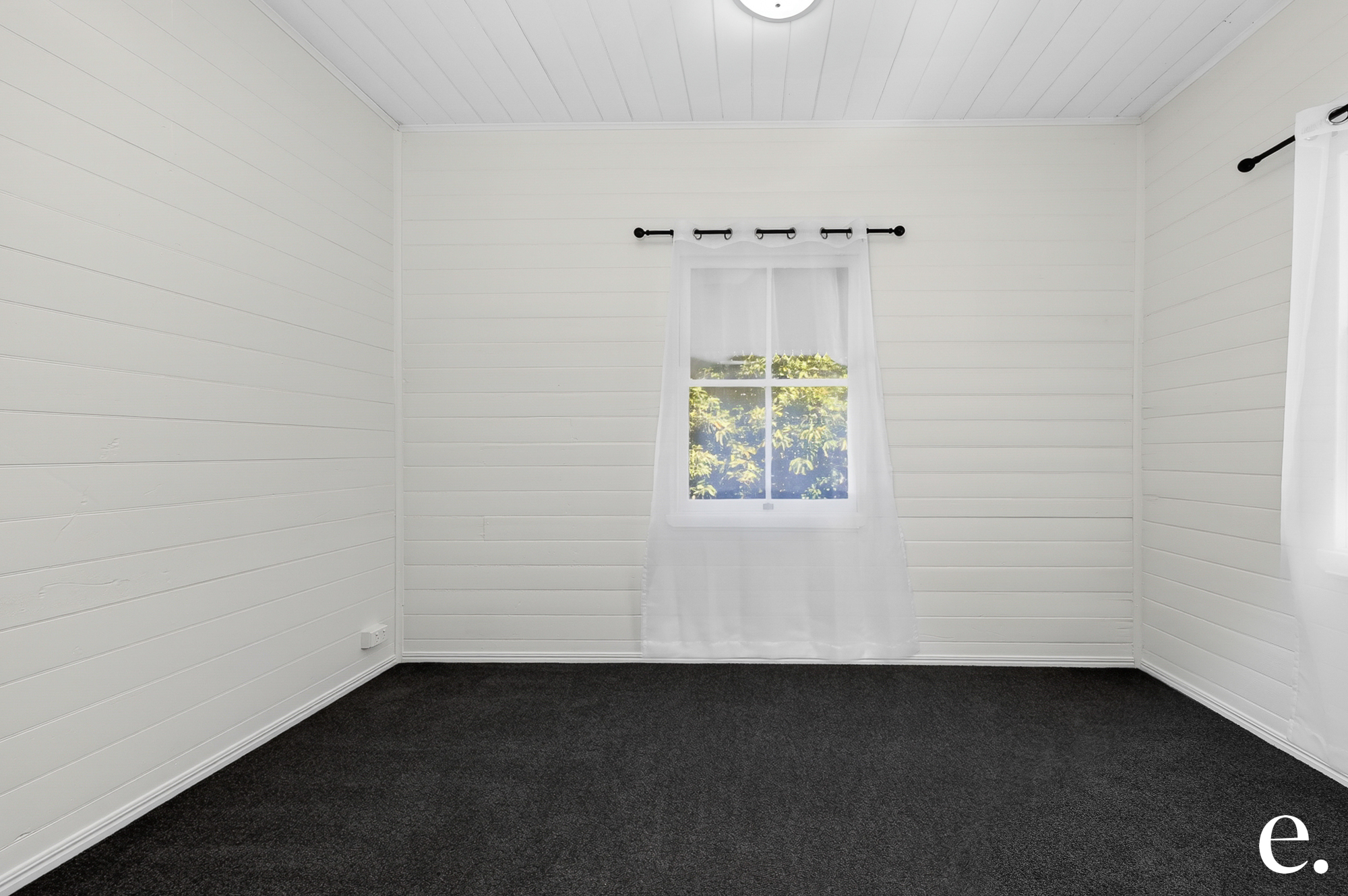 87 Byrnes Parade, Mount Morgan - Thumbnail 4