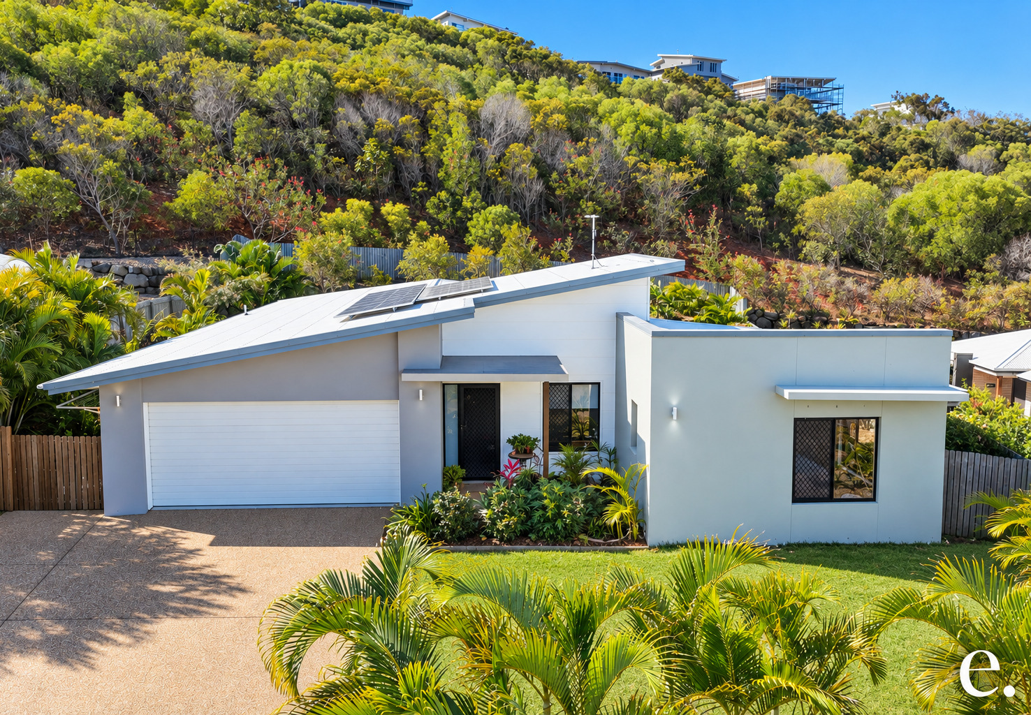 44 Waterview Drive, Lammermoor - Image 1