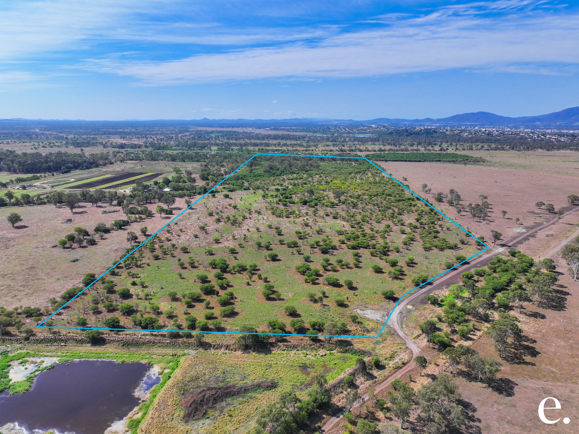 Capricorn Highway, Fairy Bower - Thumbnail 2