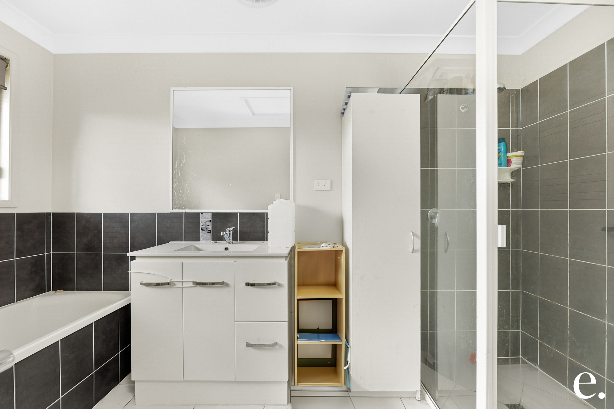 17 Creek Street, Baree - Thumbnail 8