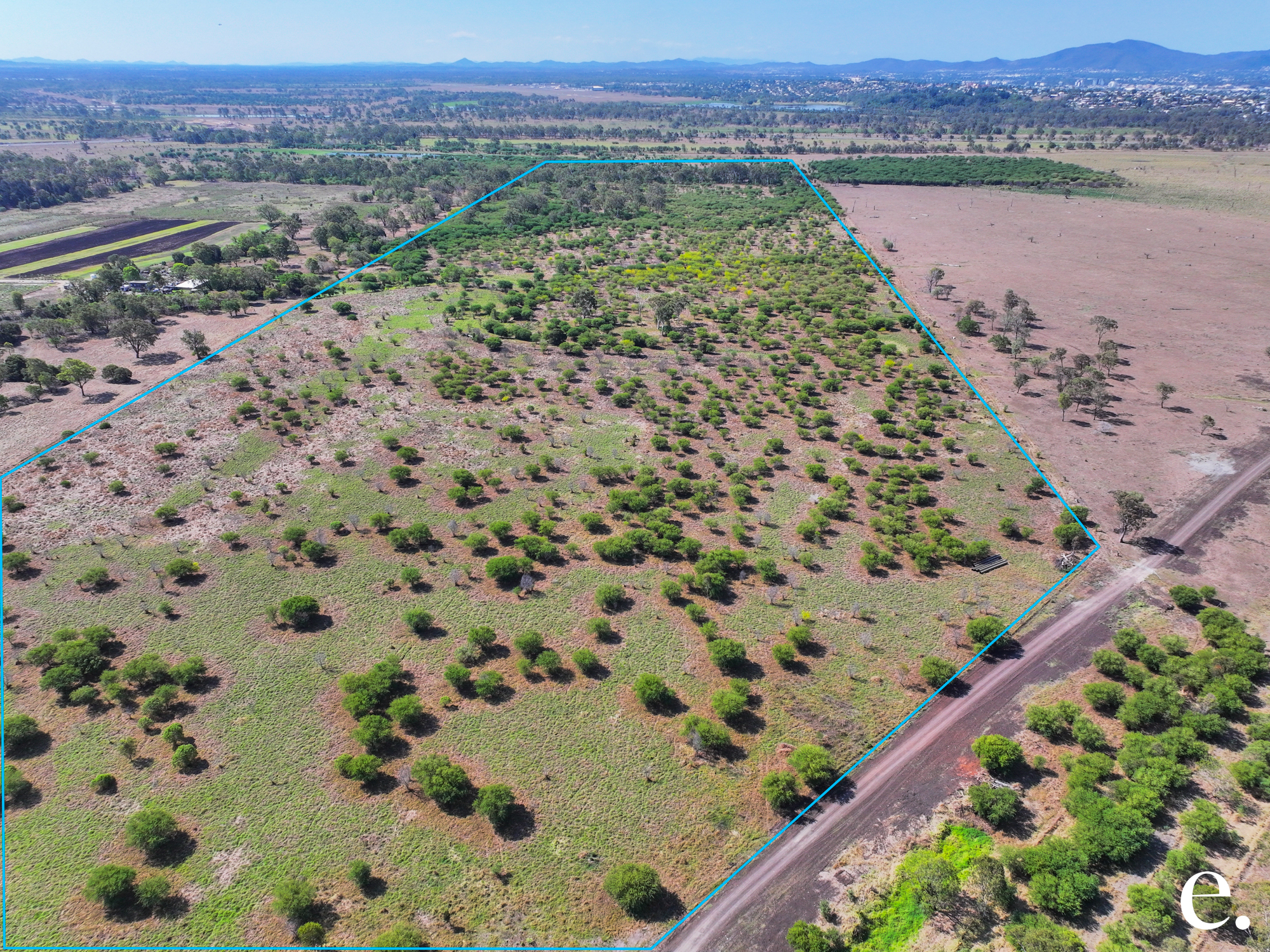 Capricorn Highway, Fairy Bower - Thumbnail 3