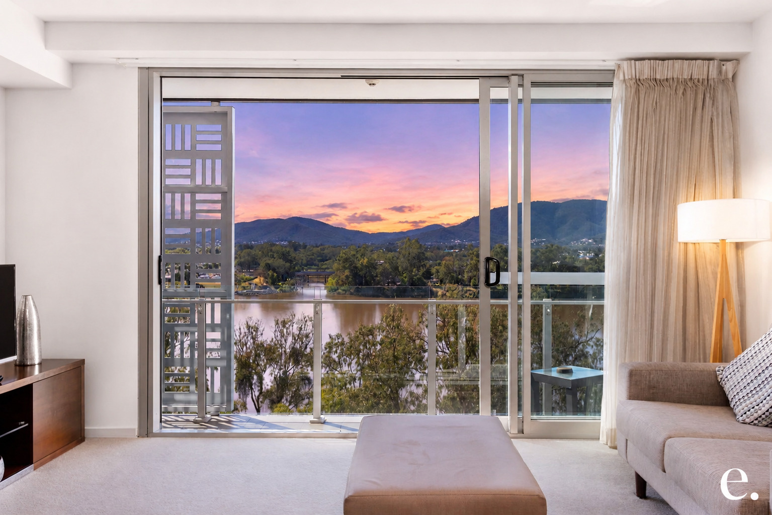 607/1 East Street, Rockhampton City - Thumbnail 2