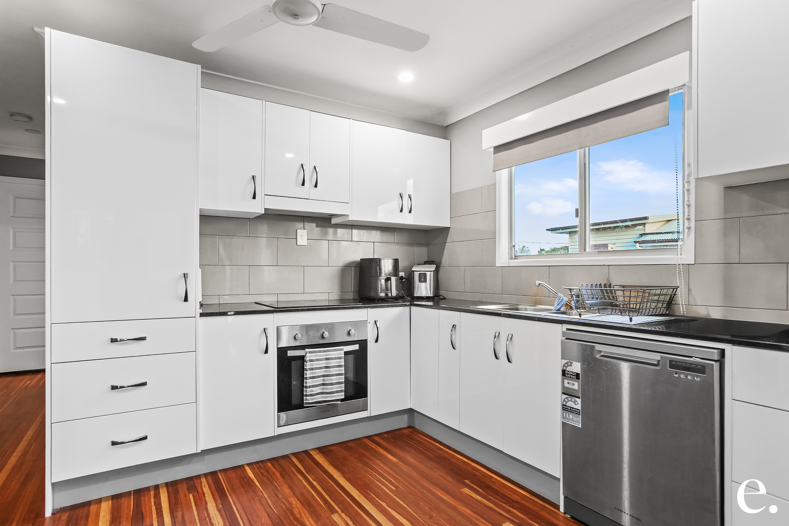 1 & 2/57 Upper Dawson Road, Allenstown - Thumbnail 2