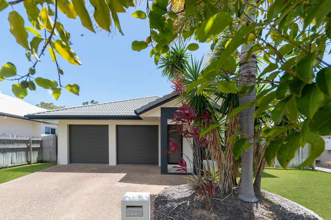 19 Shoalhaven Circuit