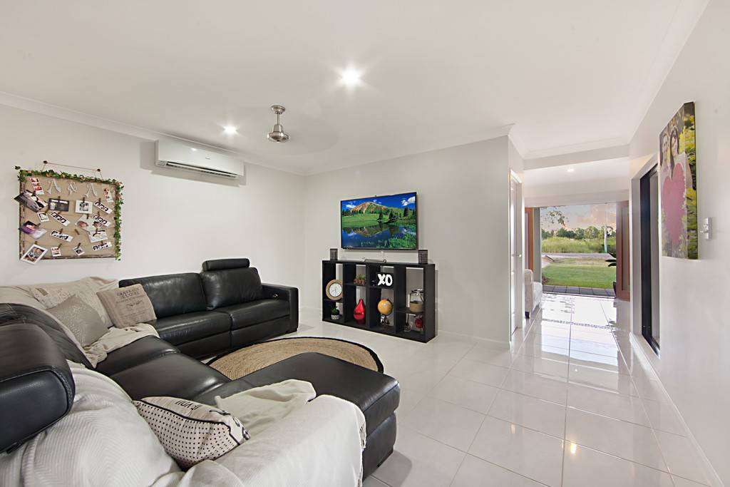 45 Blackview Avenue, Black River - Thumbnail 2