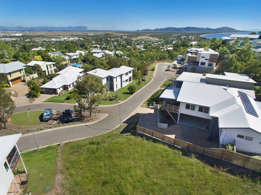 4 Chandon Place, Castle Hill - Thumbnail 2